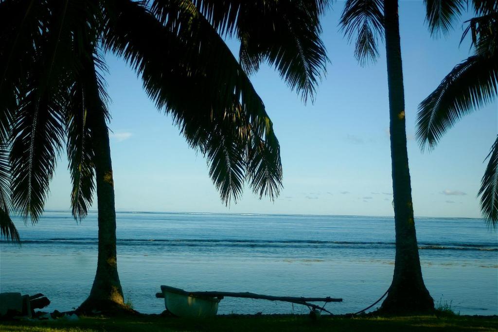 Tauhanihani Village Lodge La Vague Bleue Teahupoo Rum bild